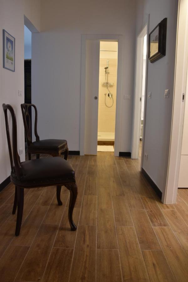 Apartment Inside - Centro Carignano Genua